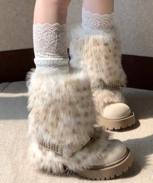 DIAVEL（ディアベル）の「2wayふわもこファー厚底ショートブーツ／スタッズベルト付きファーブーツ（ブーツ）」