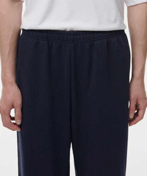 MUSINSA STANDARD（ムシンサスタンダード）の「ラウンジスウェットパンツ[ネイビー]（スウェットパンツ・メンズ・その他・SMALL/MEDIUM/LARGE/X-LARGE/XX-LARGE）」の4枚目の写真
