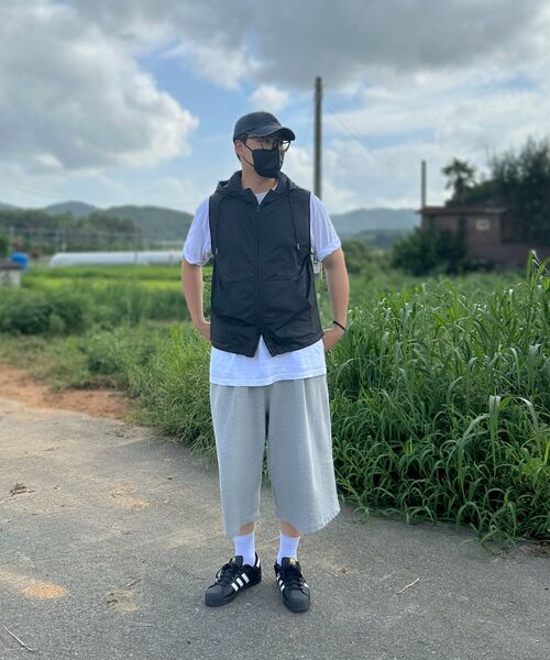 PARTIMENTO(パルティメント)の「シアーフードベストブラック(ベスト・レディース・その他・SMALL/MEDIUM/LARGE)」の11枚目の写真