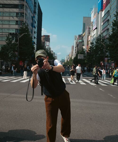 MUSINSA STANDARD(ムシンサスタンダード)の「ワイドコーデュロイパンツ【ブラウン】(その他パンツ・メンズ・その他・38/36/34/32/30/31/33/26/27/28/29)」の4枚目の写真