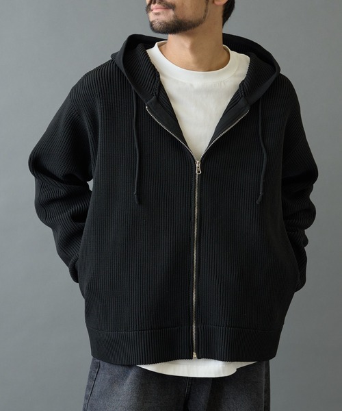 COLONY 2139（コロニートゥーワンスリーナイン）の「テックニットジップパーカー（パーカー・メンズ・ベージュ/ブラック/グレー・MEDIUM/LARGE）」の4枚目の写真