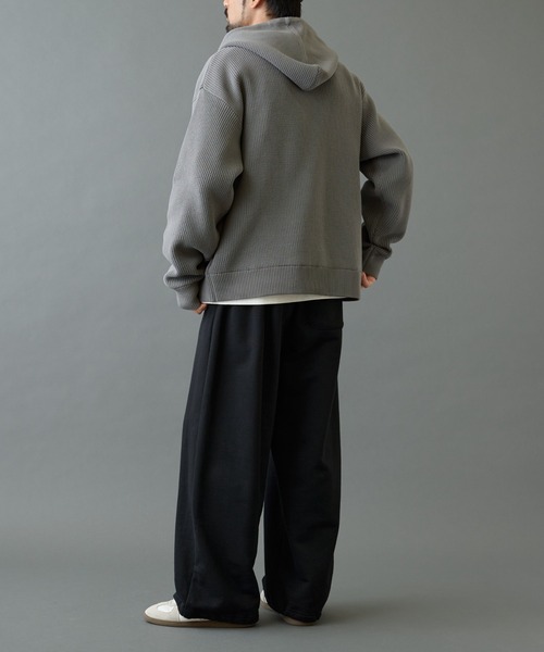 COLONY 2139（コロニートゥーワンスリーナイン）の「テックニットジップパーカー（パーカー・メンズ・ベージュ/ブラック/グレー・MEDIUM/LARGE）」の18枚目の写真