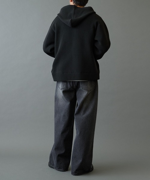 COLONY 2139（コロニートゥーワンスリーナイン）の「テックニットジップパーカー（パーカー・メンズ・ベージュ/ブラック/グレー・MEDIUM/LARGE）」の10枚目の写真