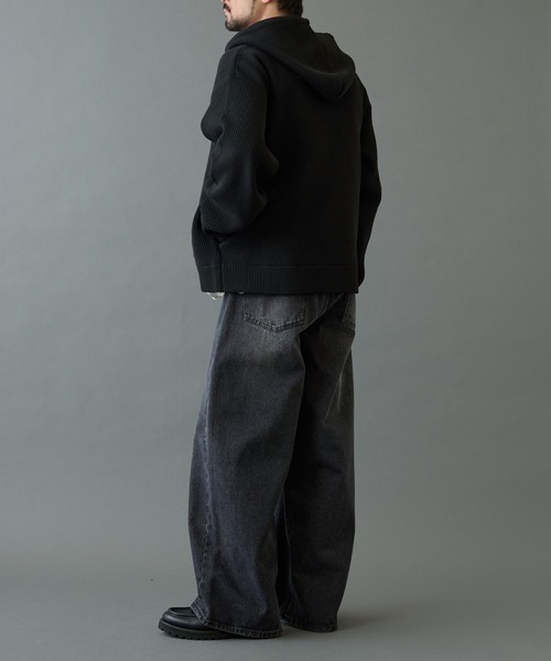 COLONY 2139（コロニートゥーワンスリーナイン）の「テックニットジップパーカー（パーカー・メンズ・ベージュ/ブラック/グレー・MEDIUM/LARGE）」の9枚目の写真