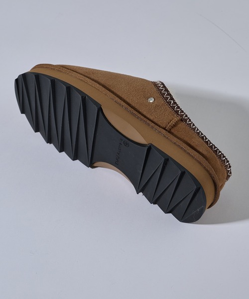 EMU Australia(エミューオーストラリア)の「【EMU Australia】EMU SHRKY SCUFF W13179 ムートン スリッポン(スリッポン・レディース・キャメル/ブラック・22cm/23cm/24cm/25/26cm)」の5枚目の写真