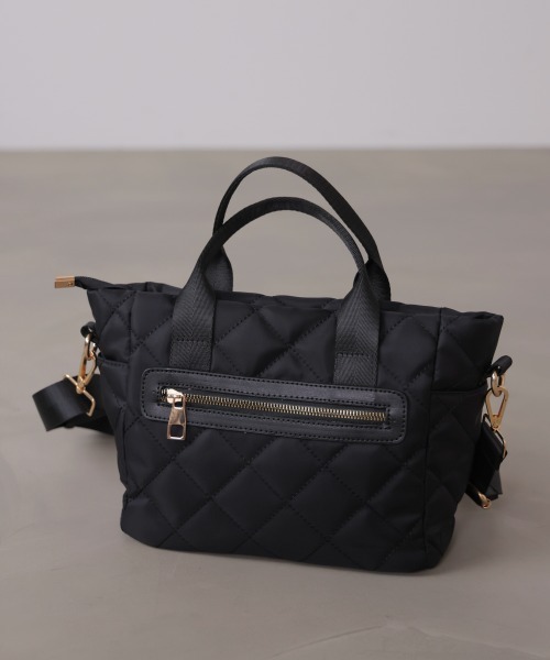 Bou Jeloud(ブージュルード)の「キルトバッグS(ハンドバッグ・レディース・ブラック・ONESIZE)」の1枚目の写真