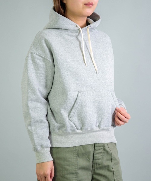 OMNIGOD（オムニゴッド）の「[OMNIGOD womens / オムニゴッド] シンカー小寸裏毛 フーデットトレーナー（パーカー・レディース・グレー・0）」の2枚目の写真