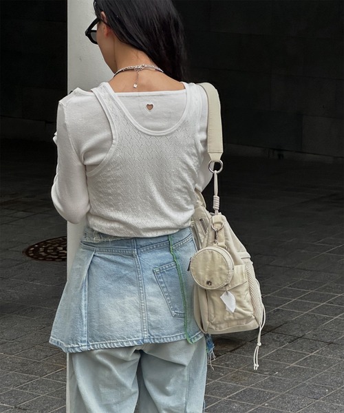 Ameri(アメリ)の「NEON STITCH REMAKE DENIM BELT(ベルト・レディース・ブラック/ブルー・FREE)」の7枚目の写真
