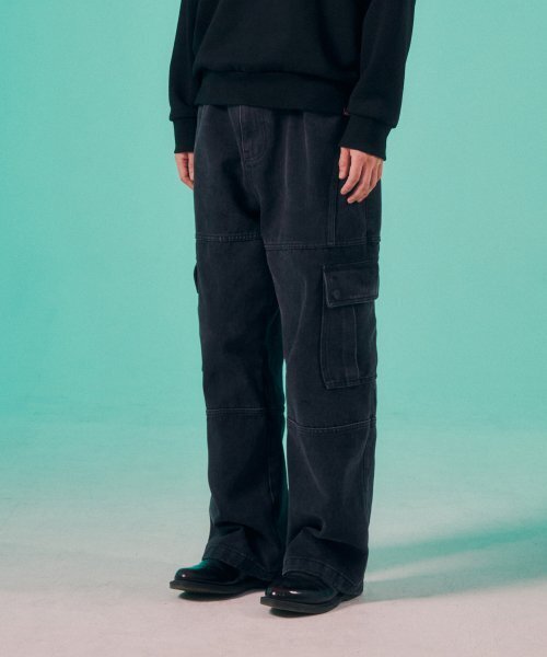VISION STREET WEAR(ヴィジョンストリートウェア)の「VSW Wide Washed Denim Cargo Pants Black(デニムパンツ・レディース・その他・LARGE/MEDIUM/X-LARGE)」の1枚目の写真