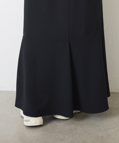 COLLAGE GALLARDAGALANTE(コラージュガリャルダガランテ)の「ジャージマーメイドスカート/セットアップ可/WEB限定カラー・サイズ展開(スカート・レディース・ブラック/ベージュ/ネイビー/オフホワイト・FREE/TM)」の16枚目の写真