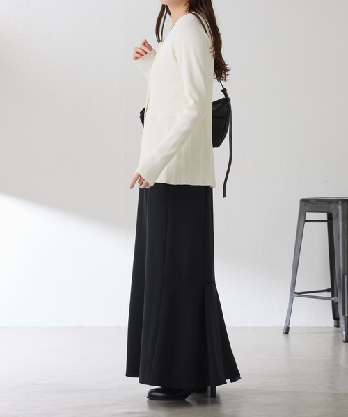 COLLAGE GALLARDAGALANTE（コラージュガリャルダガランテ）の「ジャージマーメイドスカート/セットアップ可/WEB限定カラー・サイズ展開（スカート・レディース・ベージュ/ネイビー/ブラック/オフホワイト・FREE/TM）」の22枚目の写真