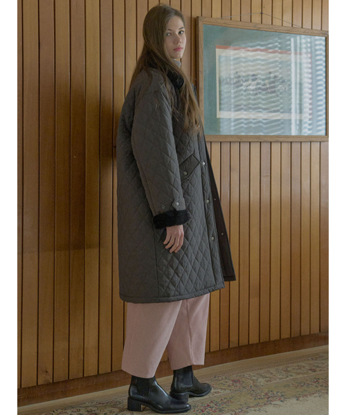 AVANT-G（アバン）の「Diamond Quilting Long Padding - DARK GREY（ダウンジャケット/コート・レディース・ベージュ/グレー・FREE）」の8枚目の写真
