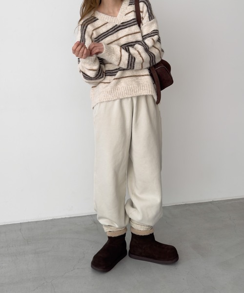 CANAL JEAN(キャナルジーン)の「Lakey Park ピグメントスウェットパンツ(スウェットパンツ・レディース・アイボリー/チャコールグレー・ONE SIZE)」の2枚目の写真