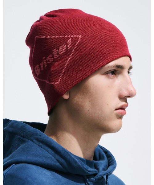 F.C.Real Bristol（エフシーレアルブリストル）の「EMBLEM ACRYLIC BEANIE（ニットキャップ/ビーニー・メンズ・レッド/ホワイト/ブラック/ブルー・FREE）」の5枚目の写真