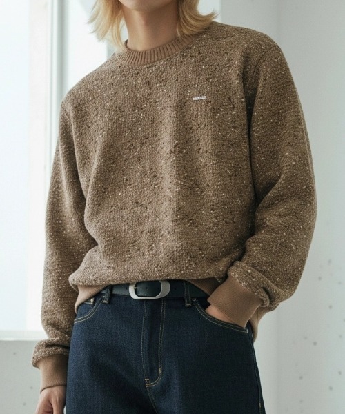 BENUSTA(ベヌスタ)の「A'GEM/9 × .kom 『BENUSTA /ベヌスタ』ネップ加工クルーネックニット(ニット/セーター・メンズ・ブラウン/ブラック・L/M)」の2枚目の写真