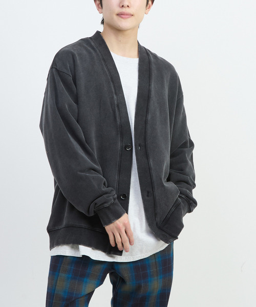 CONVERSE TOKYO(コンバーストウキョウ)の「BACK STAR★ PATCH SWEAT CARDIGAN(スウェット・レディース・スミクロ/ネイビー/イエロー・SMALL/MEDIUM)」の4枚目の写真