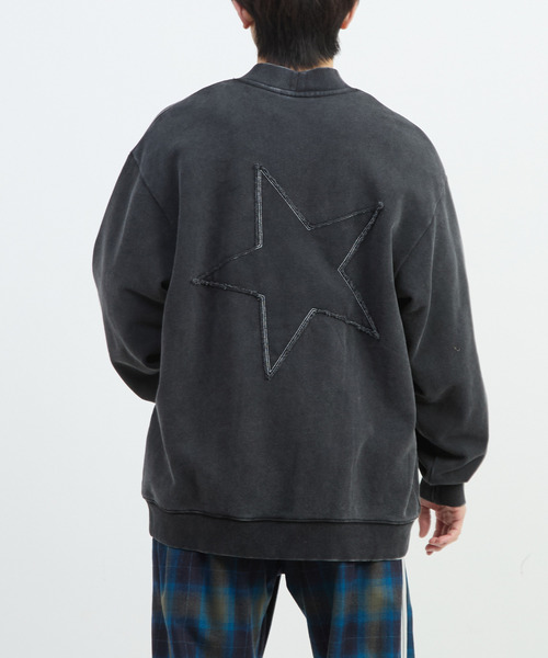 CONVERSE TOKYO(コンバーストウキョウ)の「BACK STAR★ PATCH SWEAT CARDIGAN(スウェット・レディース・スミクロ/ネイビー/イエロー・SMALL/MEDIUM)」の5枚目の写真