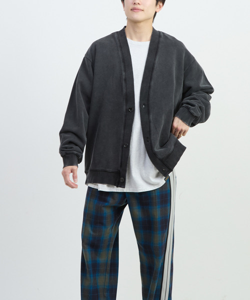 CONVERSE TOKYO(コンバーストウキョウ)の「BACK STAR★ PATCH SWEAT CARDIGAN(スウェット・レディース・スミクロ/ネイビー/イエロー・SMALL/MEDIUM)」の6枚目の写真