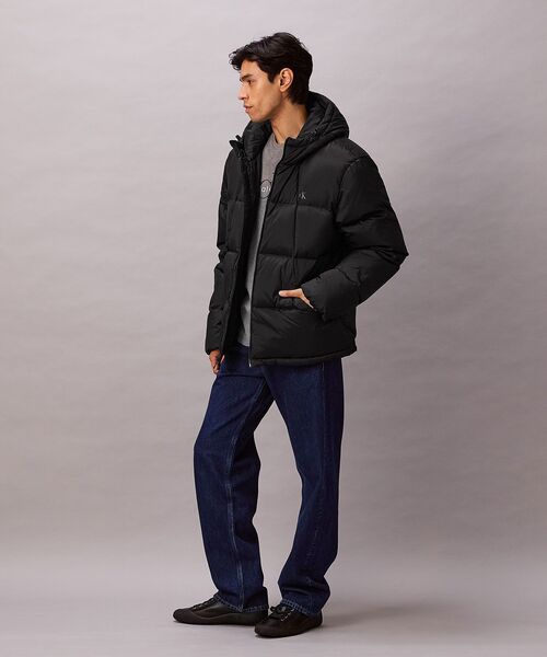 Calvin Klein（カルバン・クライン）の「ジャケット - シャイニーナイロンミドルフーデッドジャケット（ダウンジャケット/コート・メンズ・ブラック・L/S/M）」の3枚目の写真