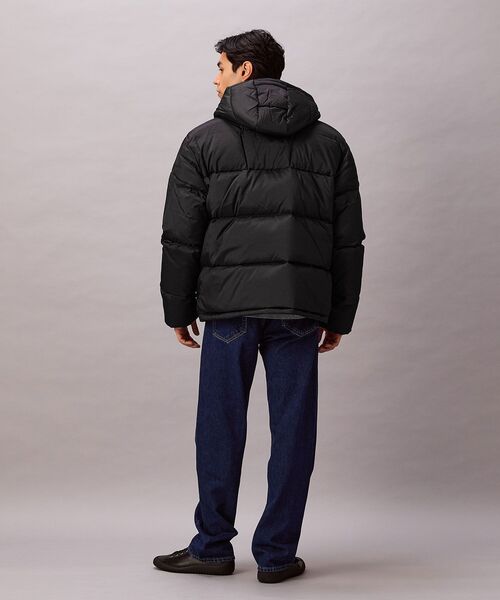 Calvin Klein（カルバン・クライン）の「ジャケット - シャイニーナイロンミドルフーデッドジャケット（ダウンジャケット/コート・メンズ・ブラック・L/S/M）」の4枚目の写真