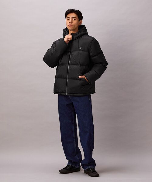 Calvin Klein（カルバン・クライン）の「ジャケット - シャイニーナイロンミドルフーデッドジャケット（ダウンジャケット/コート・メンズ・ブラック・L/S/M）」の5枚目の写真