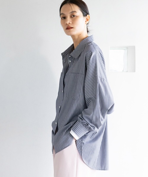 Elura（エルーラ）の「アイロンいらずドルマンシャツ/634727（シャツ/ブラウス・レディース・ライトブルー/ネイビー×ホワイト/ホワイト/ライトイエロー/ブルー/ネイビー・MEDIUM/SMALL）」の11枚目の写真