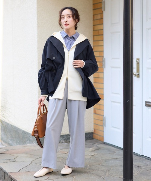 Elura（エルーラ）の「アイロンいらずドルマンシャツ/634727（シャツ/ブラウス・レディース・ライトブルー/ネイビー×ホワイト/ホワイト/ライトイエロー/ブルー/ネイビー・MEDIUM/SMALL）」の20枚目の写真