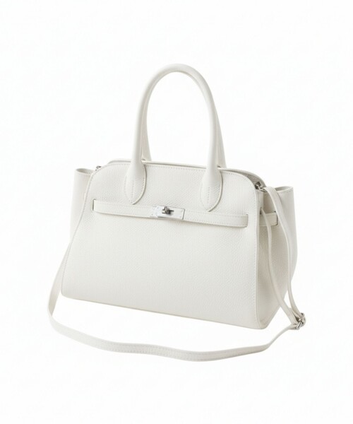 AULENTTI（オウレンティ）の「【AULENTTI/オウレンティ】カウレザーベルト付2WAYショルダーバッグ（トートバッグ・レディース・オフホワイト/ブラック・フリー）」の2枚目の写真