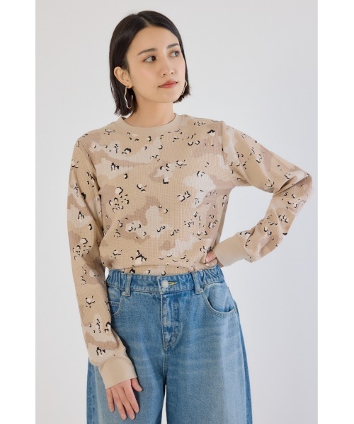 RODEO CROWNS WIDE BOWL(ロデオクラウンズワイドボウル)の「SHARE パターンワッフルトップス(Tシャツ/カットソー・レディース・ベージュ系その他/ブラック系その他/グリーン系その他2・LARGE/MEDIUM)」の1枚目の写真