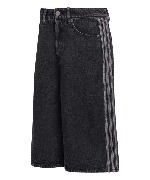 adidas（アディダス）の「adidas originals Firebird Jorts Denim（アディダスオリジナルス ファイアバード ジョーツ デニム）（デニムパンツ・レディース・ブラック系・SMALL/MEDIUM/LARGE）」の10枚目の写真