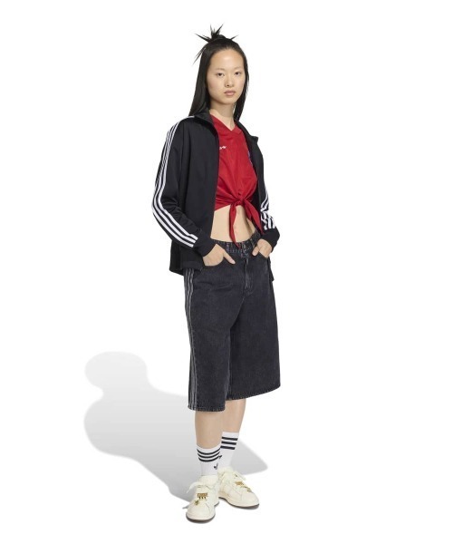 adidas（アディダス）の「adidas originals Firebird Jorts Denim（アディダスオリジナルス ファイアバード ジョーツ デニム）（デニムパンツ・レディース・ブラック系・SMALL/MEDIUM/LARGE）」の12枚目の写真