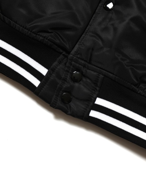 reversal.dogi.design.works（リバーサル・ドーギ・デザイン・ワークス）の「＜reversal/リバーサル＞Warfield BIG rvddw CONCEPT STUDIUM JACKET（スタジャン・メンズ・ブラック・X-LARGE/LARGE/MEDIUM）」の4枚目の写真