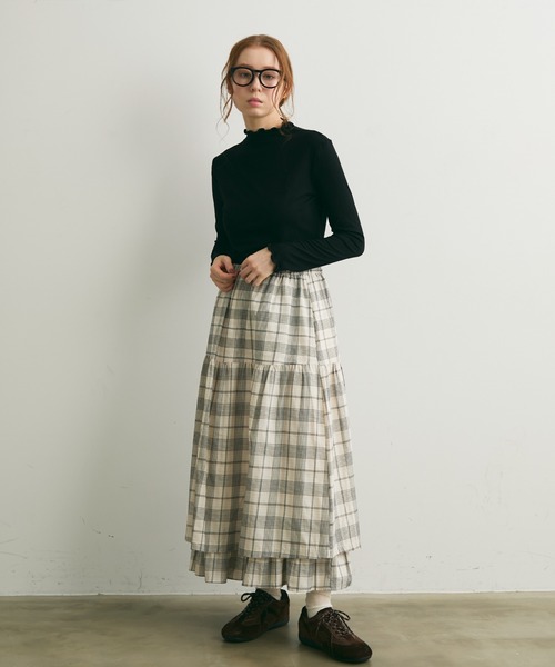 Crisp(クリスプ)の「メロウハイネックTシャツ(Tシャツ/カットソー・レディース・アイボリー/ブラック/イエロー・FREE)」の7枚目の写真