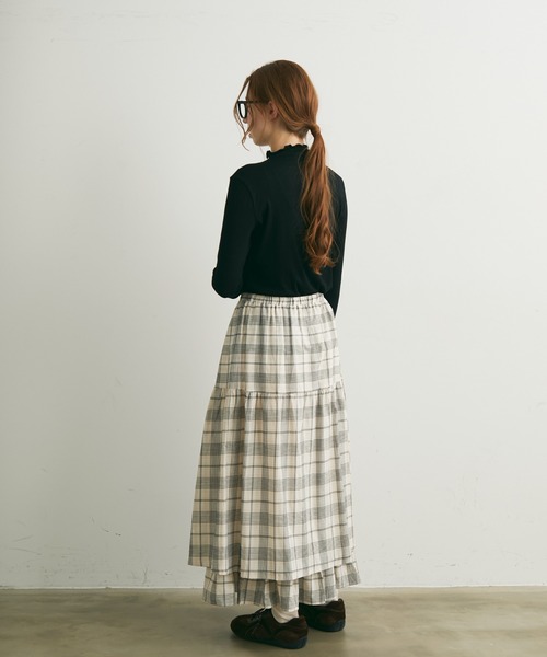 Crisp(クリスプ)の「メロウハイネックTシャツ(Tシャツ/カットソー・レディース・アイボリー/ブラック/イエロー・FREE)」の10枚目の写真