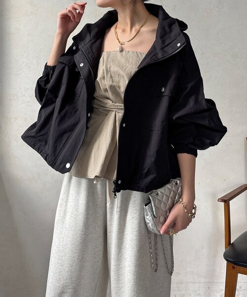 DouDou(ドゥドゥ)の「【WEB限定】ドロストボリュームスリーブブルゾン(その他アウター・レディース・ベージュ/カーキ/ブラック・FREE)」の2枚目の写真