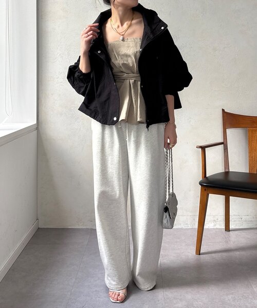 DouDou(ドゥドゥ)の「【WEB限定】ドロストボリュームスリーブブルゾン(その他アウター・レディース・ベージュ/カーキ/ブラック・FREE)」の4枚目の写真