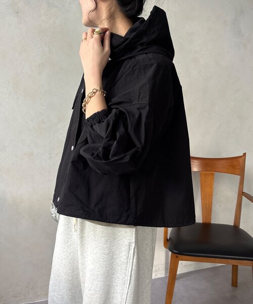 DouDou(ドゥドゥ)の「【WEB限定】ドロストボリュームスリーブブルゾン(その他アウター・レディース・ベージュ/カーキ/ブラック・FREE)」の8枚目の写真