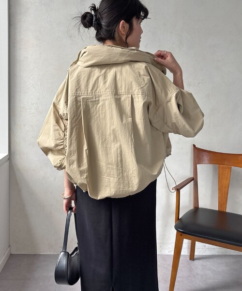 DouDou(ドゥドゥ)の「【WEB限定】ドロストボリュームスリーブブルゾン(その他アウター・レディース・ベージュ/カーキ/ブラック・FREE)」の22枚目の写真