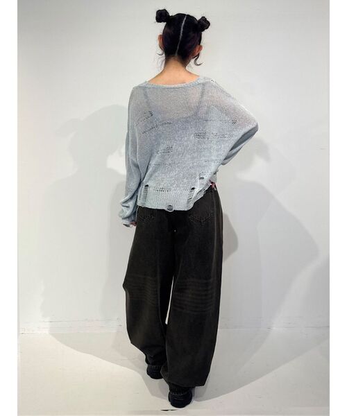 jouetie(ジュエティ)の「シアーギャザーロゴニット 春服 春ニット(ニット/セーター・レディース・ブルー/オフホワイト/ブラック・MEDIUM)」の9枚目の写真