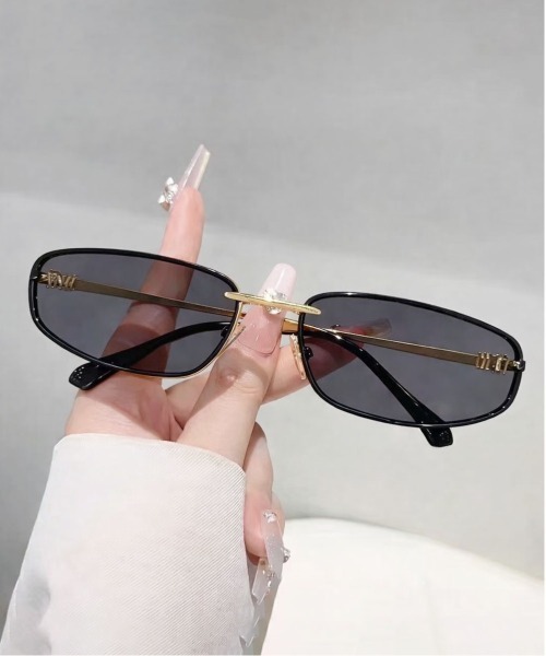 Port(ポート)の「【 Port / ポート 】 NEURO GLASS / サングラス メガネ モード Y2K 無機質感 #(サングラス・レディース・グレー/ブラック・FREE)」の2枚目の写真