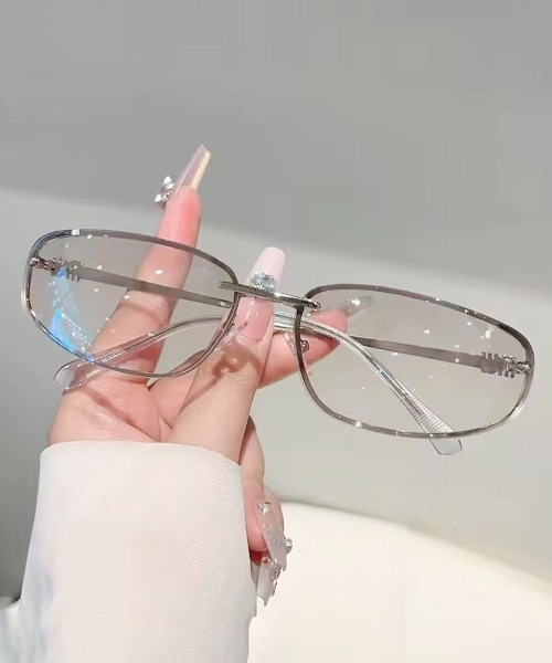 Port(ポート)の「【 Port / ポート 】 NEURO GLASS / サングラス メガネ モード Y2K 無機質感 #(サングラス・レディース・グレー/ブラック・FREE)」の6枚目の写真