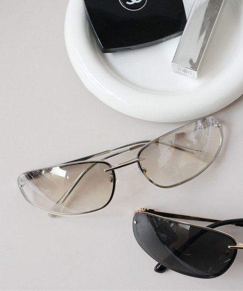 Port(ポート)の「【 Port / ポート 】 NEURO GLASS / サングラス メガネ モード Y2K 無機質感 #(サングラス・レディース・グレー/ブラック・FREE)」の5枚目の写真