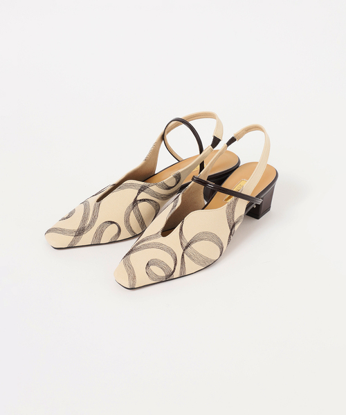 GRISE（グリーズ）の「《追加》GRISE4cmナロースクエアウェーブスリングバック（パンプス・レディース・ベージュ・25cm/24.5cm/24cm/23.5cm/23cm/22.5cm/22cm）」の18枚目の写真