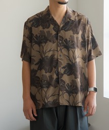 MAKE YOUR DAY（メイクユアデイ）の「宇宙と花柄テロテロ半袖シャツ■パパサイズ（シャツ/ブラウス）」