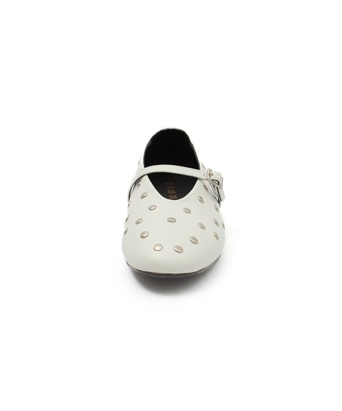 REMME（レメ）の「(REMME)STUDS MARY JANE PUMPS（その他シューズ・レディース・ブラック/ホワイト・23cm/25cm/24cm）」の7枚目の写真