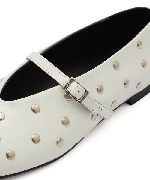 REMME（レメ）の「(REMME)STUDS MARY JANE PUMPS（その他シューズ・レディース・ブラック/ホワイト・23cm/25cm/24cm）」の15枚目の写真