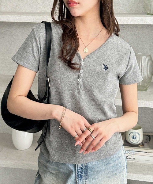 U.S. POLO ASSN.(ユーエスポロアッスン)の「GeeRA別注【U.S. POLO ASSN.】細見え!接触冷感Vネックヘンリーリブカットソー(Tシャツ/カットソー・レディース・杢グレー/オートミール/ネイビー/グレー系その他/オフホワイト・SMALL/MEDIUM/LARGE/X-LARGE)」の7枚目の写真