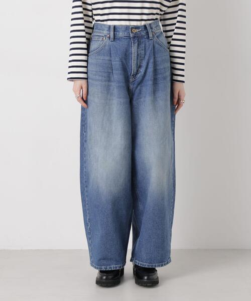 Lee(リー)の「Lee/TUCK RIDERS PANTS(デニムパンツ・レディース・ブルー・S/XS)」の4枚目の写真