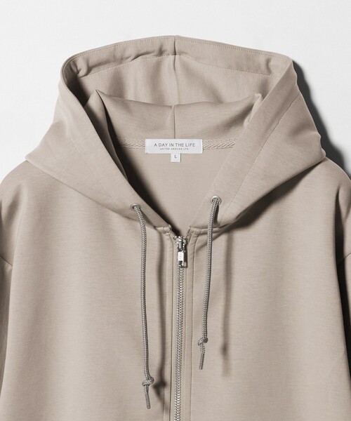 A DAY IN THE LIFE UNITED ARROWS(アデイインザライフユナイテッドアローズ)の「シャイニー ダンボールニット ジップ パーカー<A DAY IN THE LIFE>(パーカー・メンズ・ブラック/ライトグレー・L/M)」の14枚目の写真