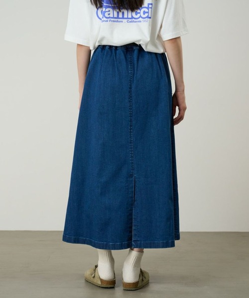Gramicci（グラミチ）の「Gramicci/グラミチ STRETCH DENIM LONG FLARE SKIRT ストレッチ デニム ロング フレア スカート バックスリット ベルト内蔵 2026年 夏 夏服 秋服（デニムスカート・レディース・ブルー/ワンウォッシュ/ダークブルー・M/S/L）」の7枚目の写真